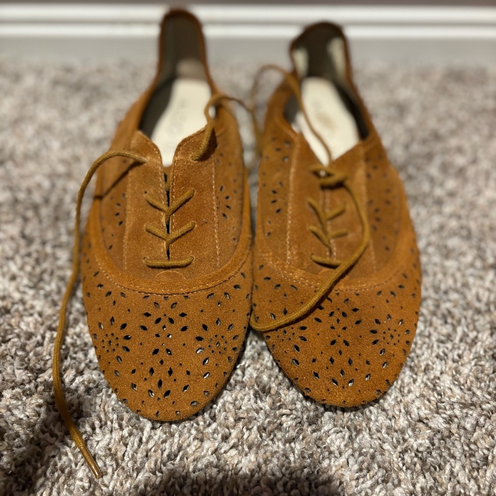 ALDO Women's Brown Suede Lace-Up Shoes